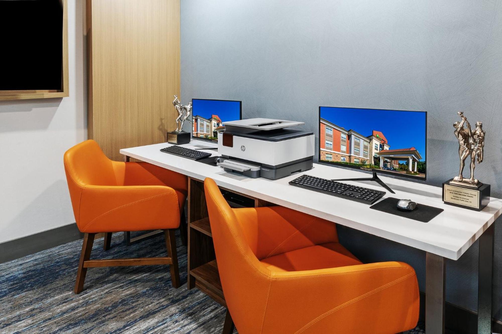 Holiday Inn Express Hotel & Suites Henderson - Traffic Star By Ihg Εξωτερικό φωτογραφία