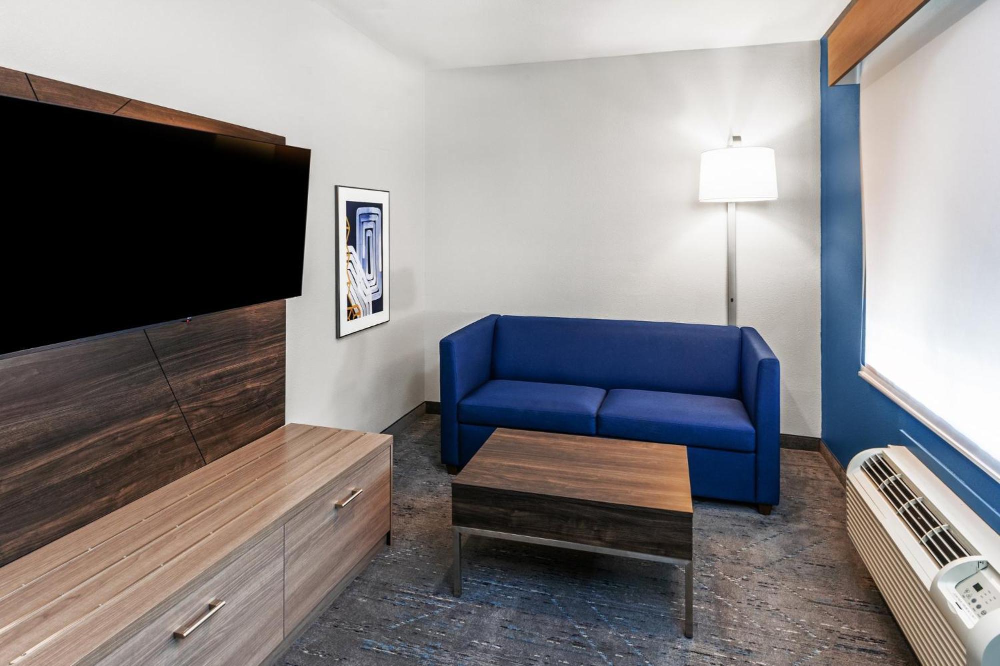 Holiday Inn Express Hotel & Suites Henderson - Traffic Star By Ihg Εξωτερικό φωτογραφία