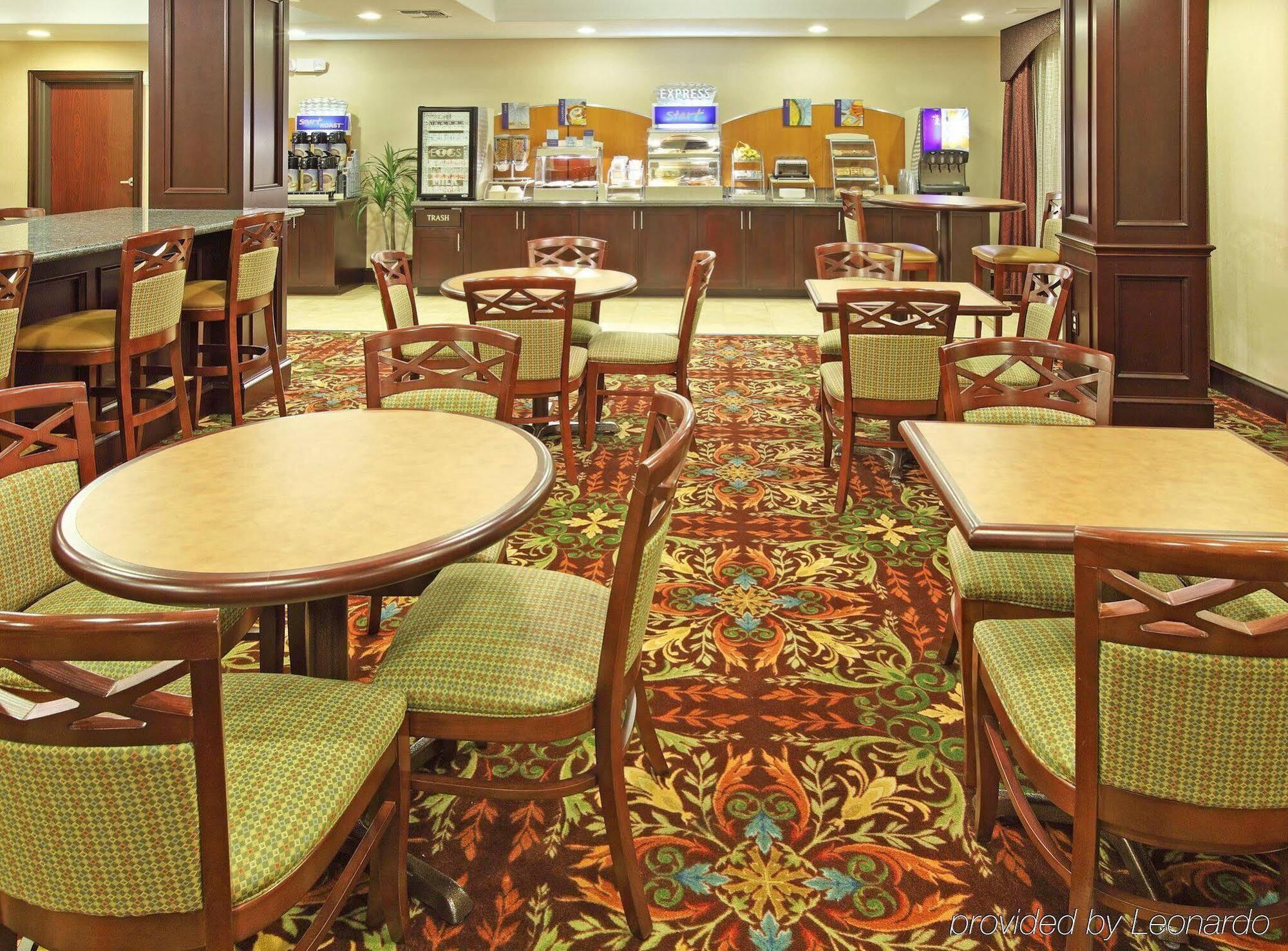 Holiday Inn Express Hotel & Suites Henderson - Traffic Star By Ihg Εξωτερικό φωτογραφία